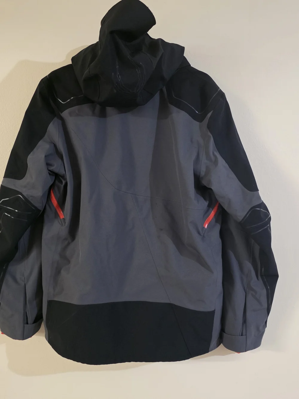 Spyder Men's Gray and Black Ski Jacket with Red Accents